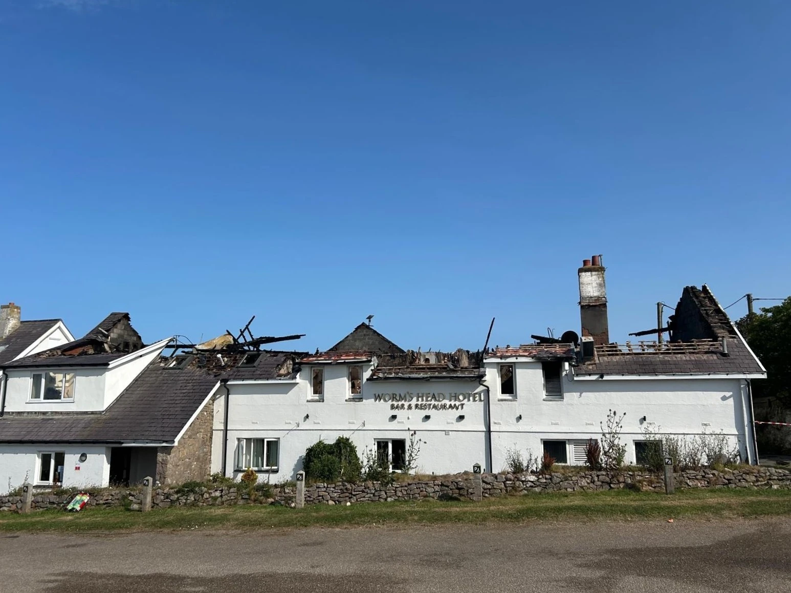 Worm's Head Hotel Fire 02
