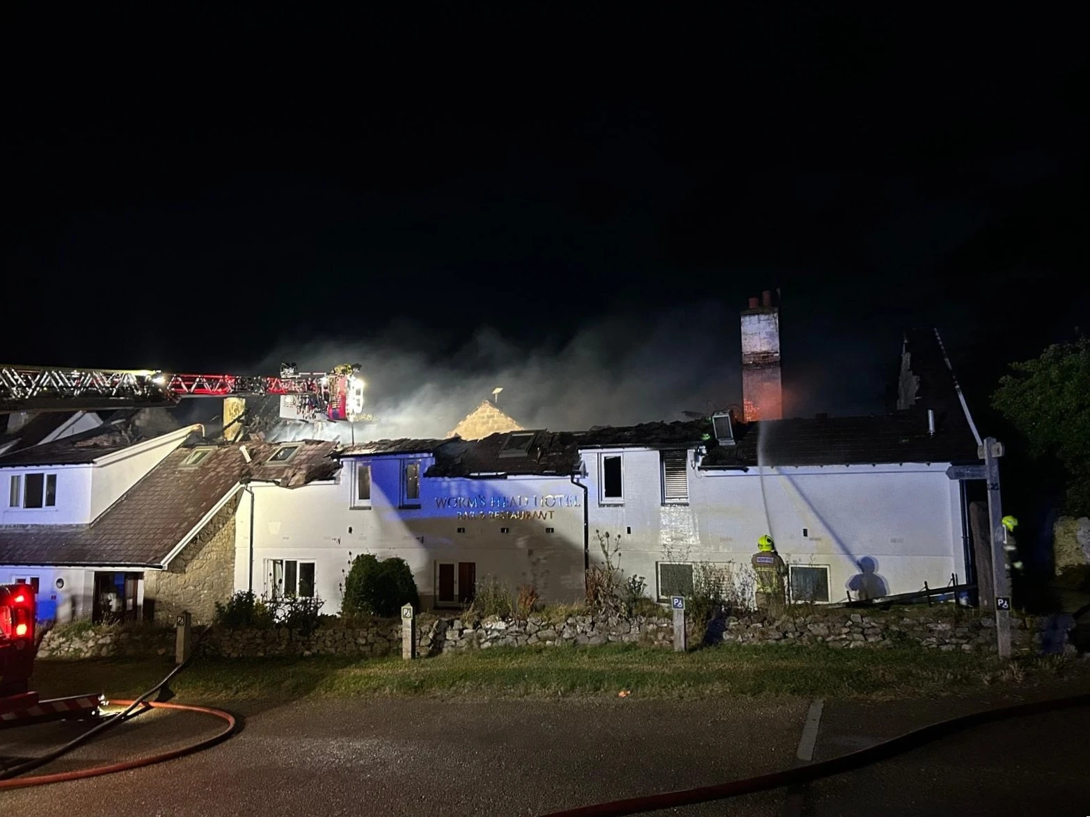 Worm's Head Hotel Fire 01